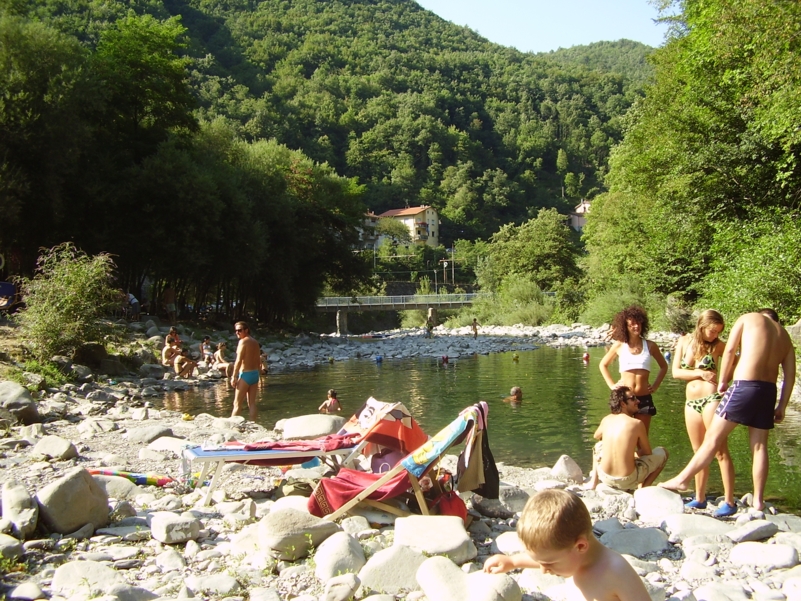  Image name: Parco170.JPG 
 width: 801 pixel 
 height: 601 pixel 
 Size: 531971 bytes 
 Click to enlarge 